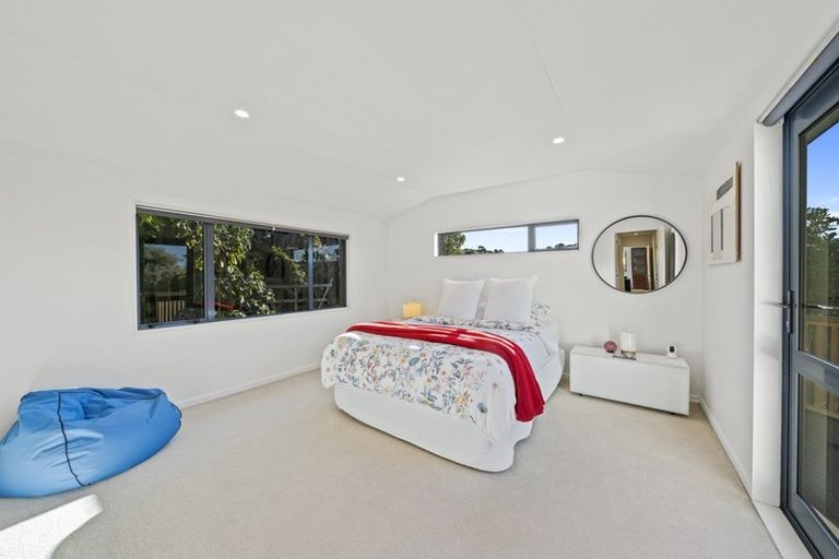 Photo of property in 65a Thurleigh Grove, Karori, Wellington, 6012