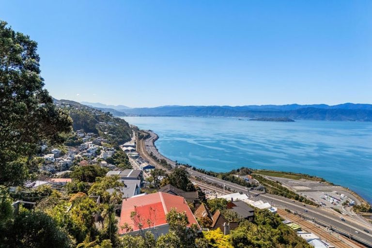 Photo of property in 145 Barnard Street, Wadestown, Wellington, 6012