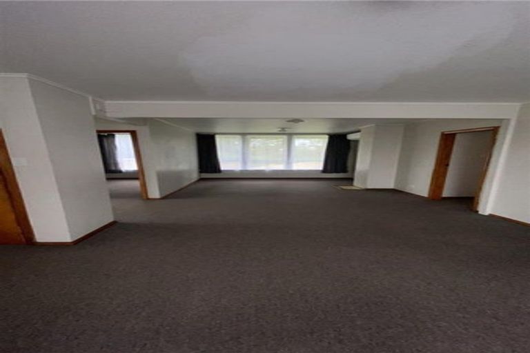 Photo of property in 19 Cook Street, Marfell, New Plymouth, 4310