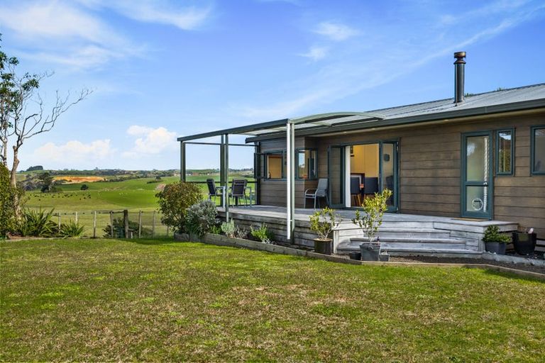 Photo of property in 93 Hamilton Road, Waimauku, 0881