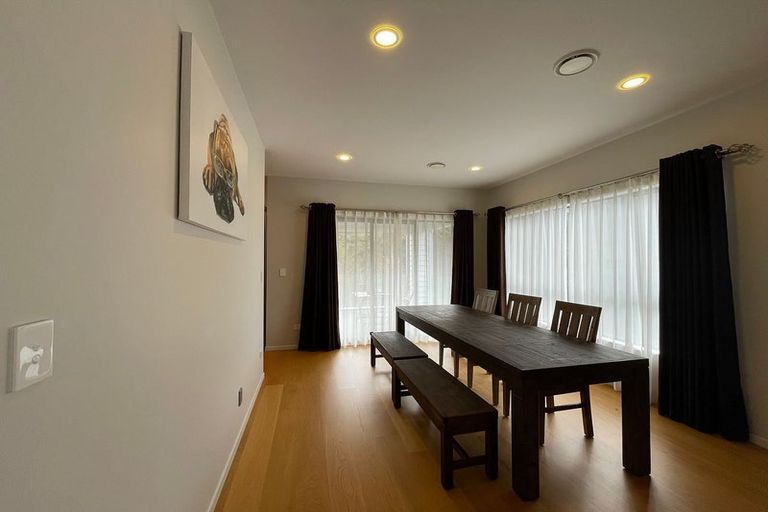 Photo of property in 36 Golden Morning Drive, Albany Heights, Auckland, 0632