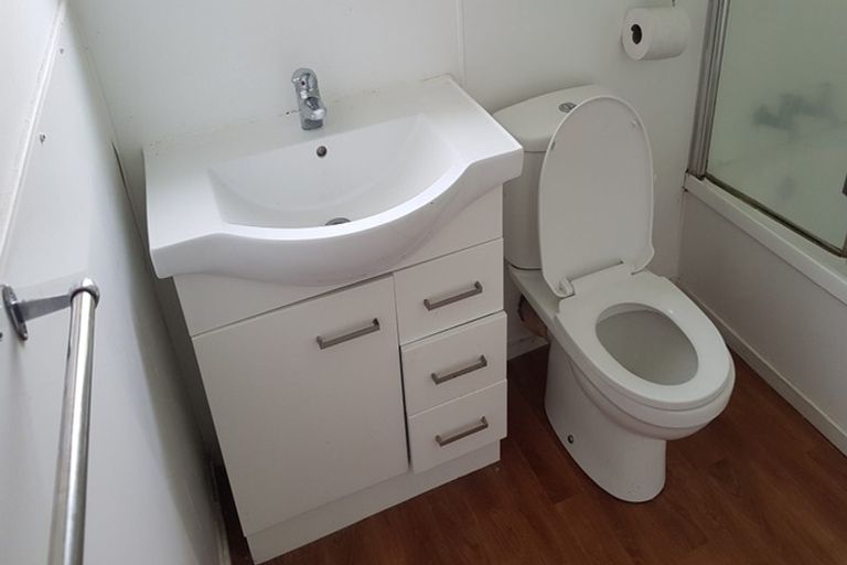 Photo of property in 19 Driver Road, Mangere East, Auckland, 2024