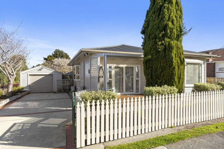 Photo of property in 36 Boulcott Street, Boulcott, Lower Hutt, 5010