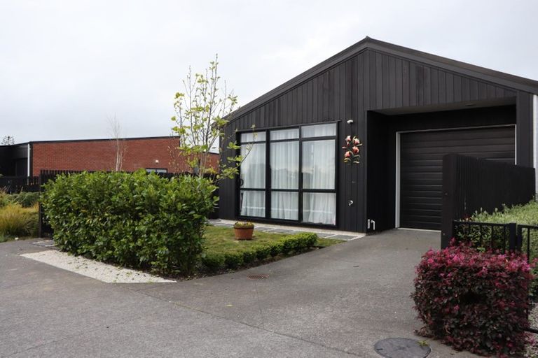 Photo of property in 11 Lieutenant Lane, Papakura, 2110