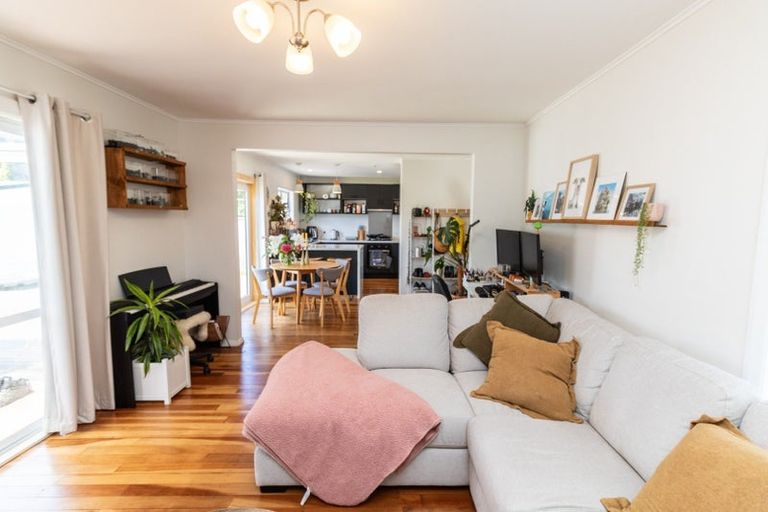 Photo of property in 43 Norfolk Street, Wainuiomata, Lower Hutt, 5014