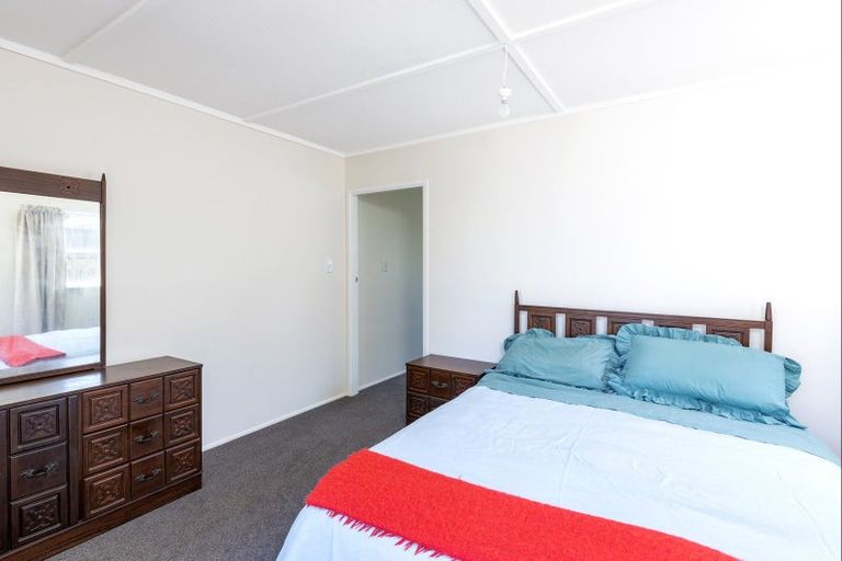 Photo of property in 112 Blue Pacific Parade, Riversdale Beach, Masterton, 5872