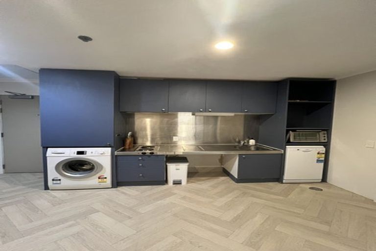 Photo of property in Stafford House, 40 The Terrace, Wellington Central, Wellington, 6011