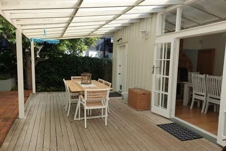 Photo of property in 84 Victoria Road, Devonport, Auckland, 0624