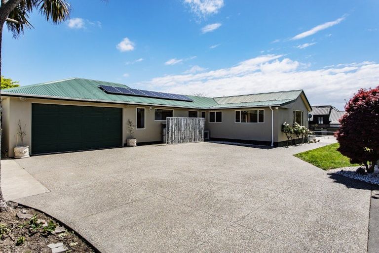 Photo of property in 232 Lake Terrace Road, Shirley, Christchurch, 8061
