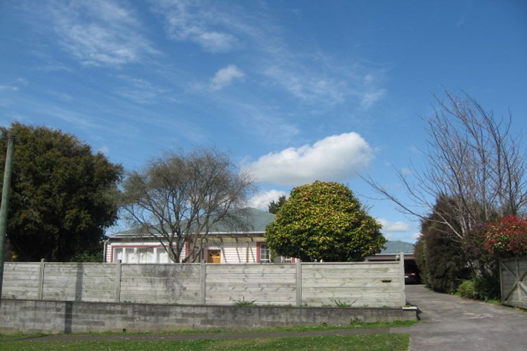 Photo of property in 51 Brois Street, Frankleigh Park, New Plymouth, 4310