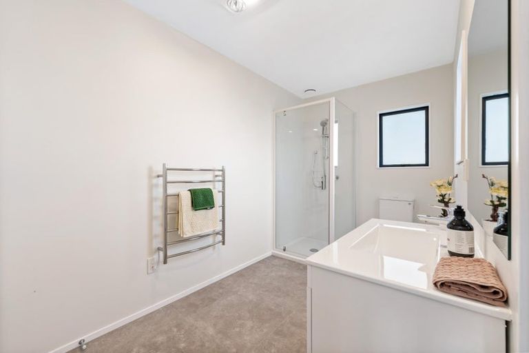 Photo of property in 20 Kora Avenue, Ranui, Auckland, 0612