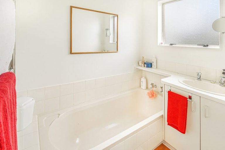 Photo of property in 45b Livingstone Avenue, Nawton, Hamilton, 3200