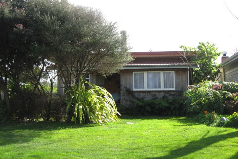 Photo of property in 13 Pipi Street, Te Awanga, 4102