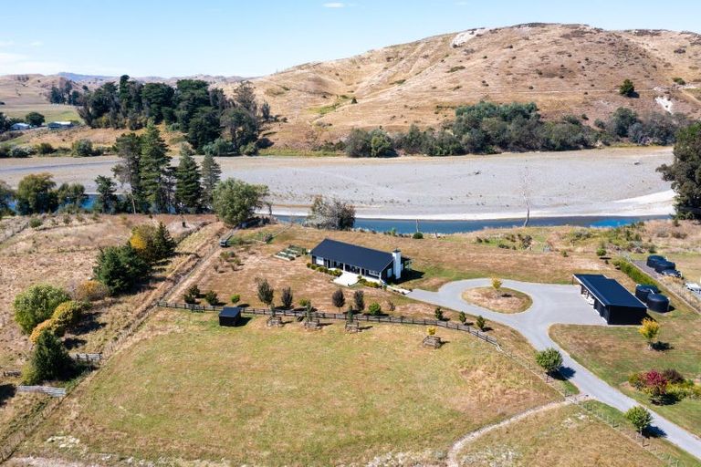 Photo of property in 72 River Road, Otane, Waipawa, 4271