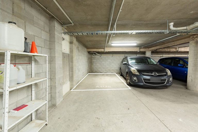 Photo of property in 1e/30 Westward Ho, Glen Eden, Auckland, 0602