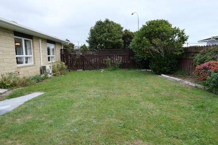 Photo of property in 2 Princeton Road, Raumati Beach, Paraparaumu, 5032