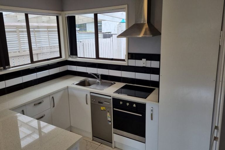 Photo of property in 79 Urlich Drive, Ranui, Auckland, 0612