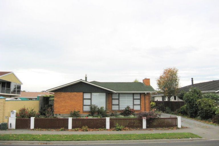 Photo of property in 135 Yaldhurst Road, Sockburn, Christchurch, 8042