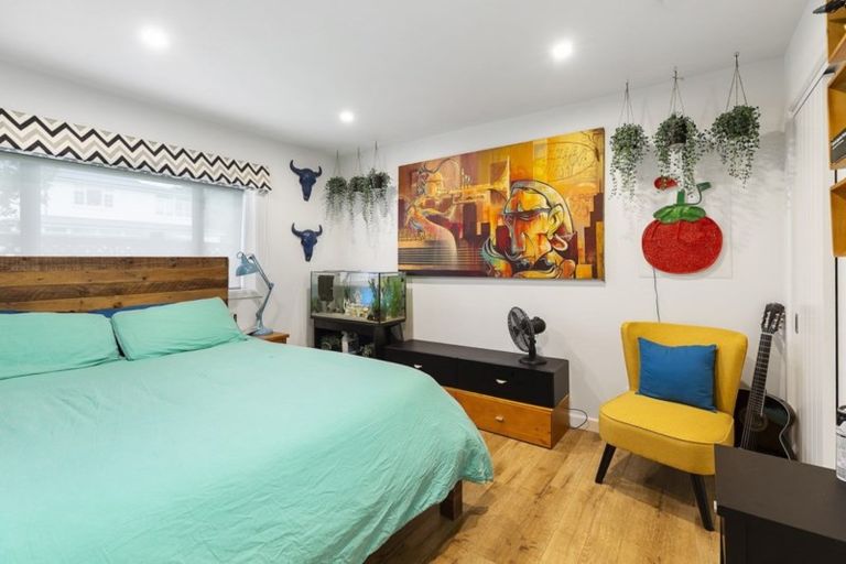 Photo of property in 12 Inglis Street, Seatoun, Wellington, 6022