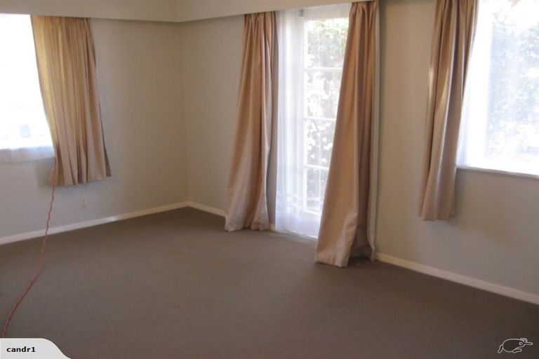 Photo of property in 14 Moana Road, Paraparaumu, 5032