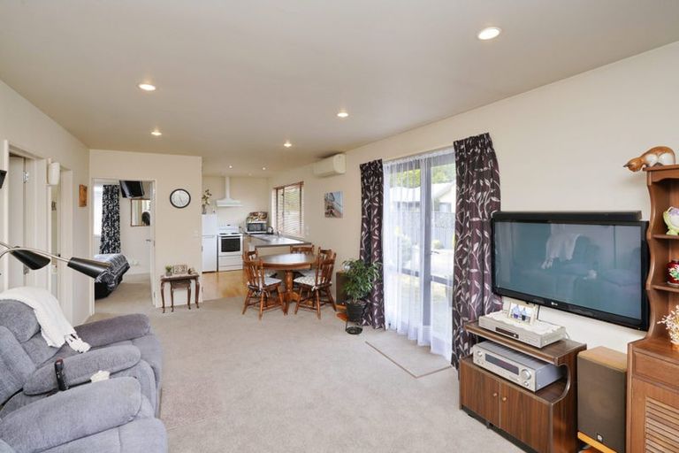 Photo of property in 2b Ferndown Lane, Bromley, Christchurch, 8062