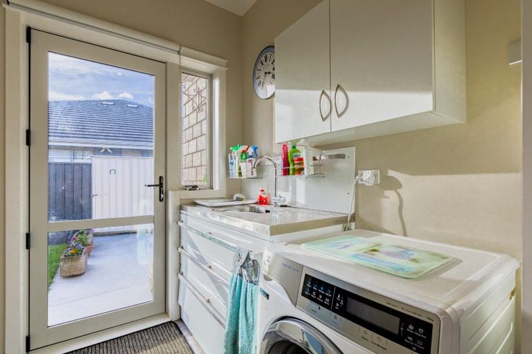 Photo of property in 3 Kapiti Drive, Poraiti, Napier, 4112