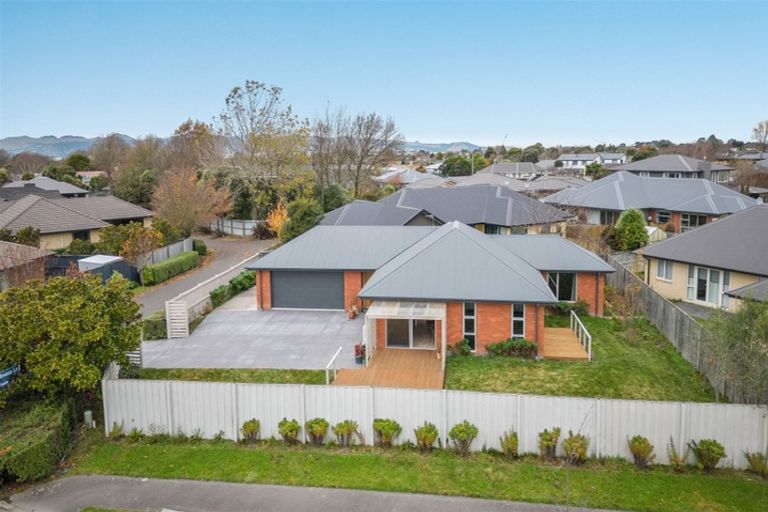 Photo of property in 2 Mimosa Lane, Yaldhurst, Christchurch, 8042