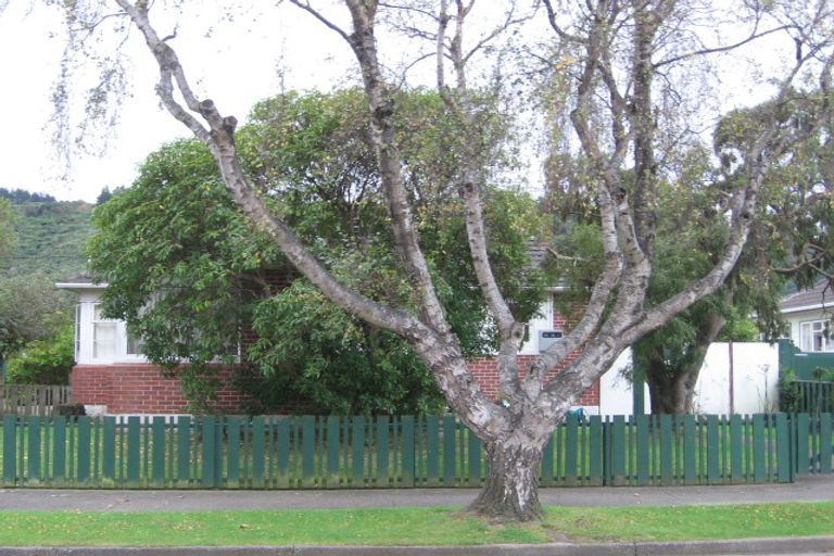 Photo of property in 29 Milne Crescent, Taita, Lower Hutt, 5011