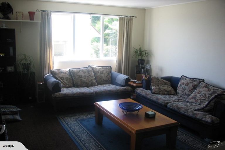 Photo of property in 8 Aspen Grove, Maungaraki, Lower Hutt, 5010