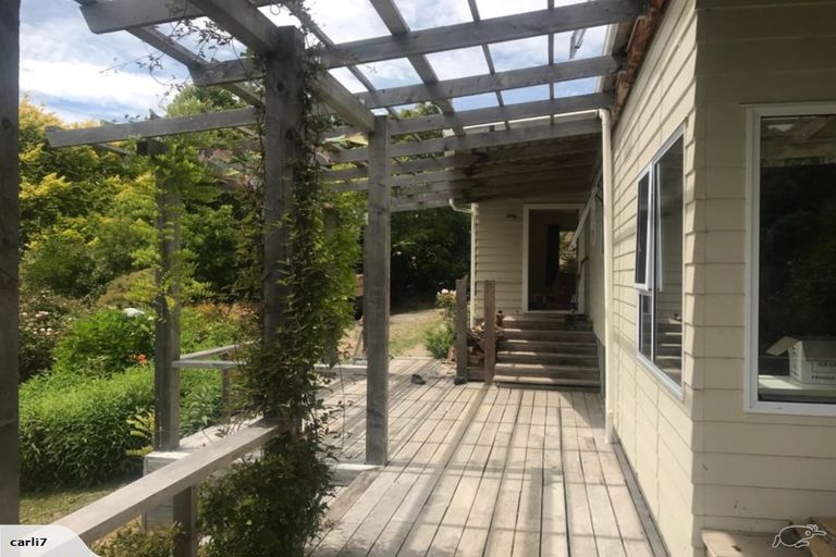 Photo of property in 4400 Christchurch Akaroa Road, Little River, 7591