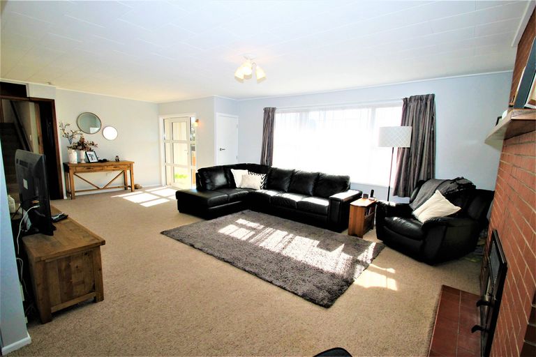 Photo of property in 18 Carlyle Road, Mosgiel, 9024