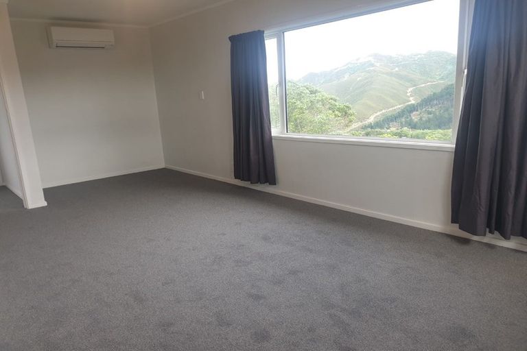 Photo of property in 15a Maple Grove, Kingston, Wellington, 6021