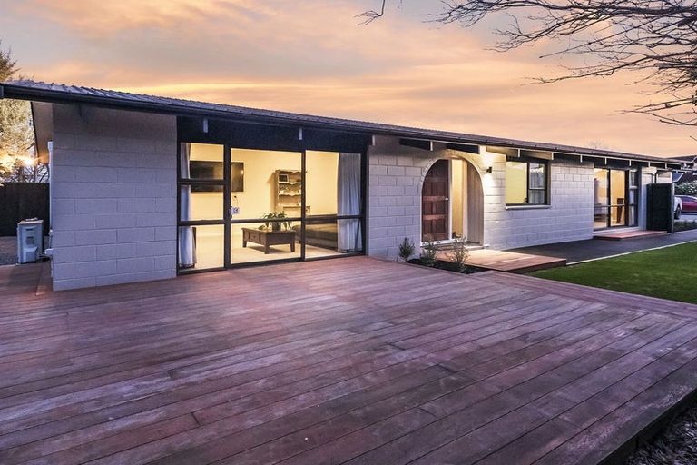 Photo of property in 12 Westfield Avenue, Templeton, Christchurch, 8042