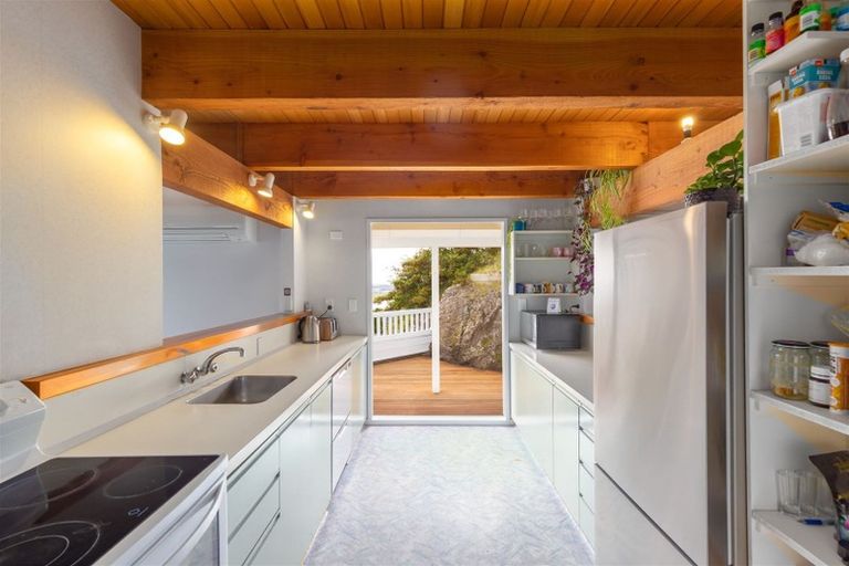 Photo of property in 2 Hobday Lane, Mount Pleasant, Christchurch, 8081