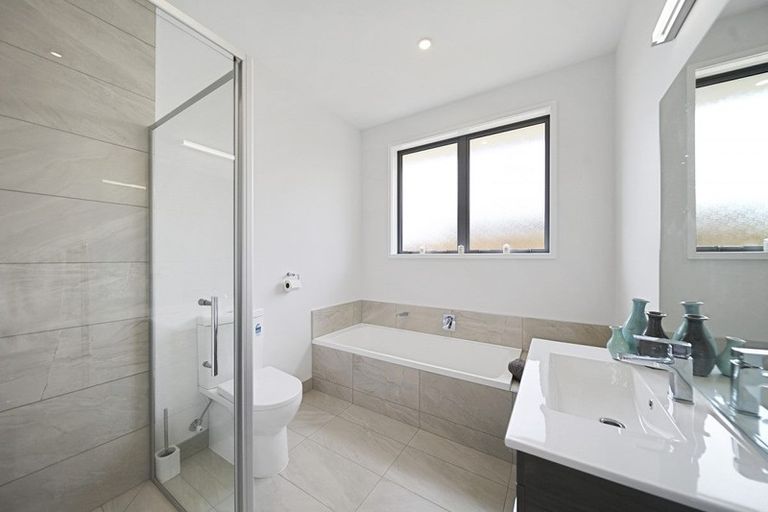 Photo of property in 57 Hayfield Way, Karaka, Papakura, 2113