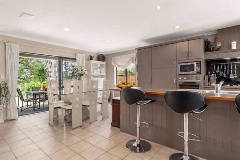 Photo of property in 5 La Colina Place, Bethlehem, Tauranga, 3110