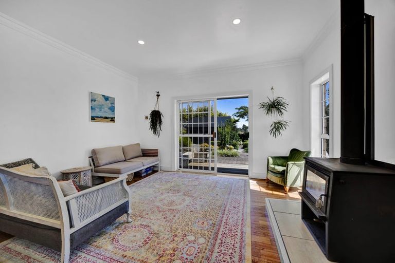 Photo of property in 58 Atkinson Road, Hurworth, New Plymouth, 4371