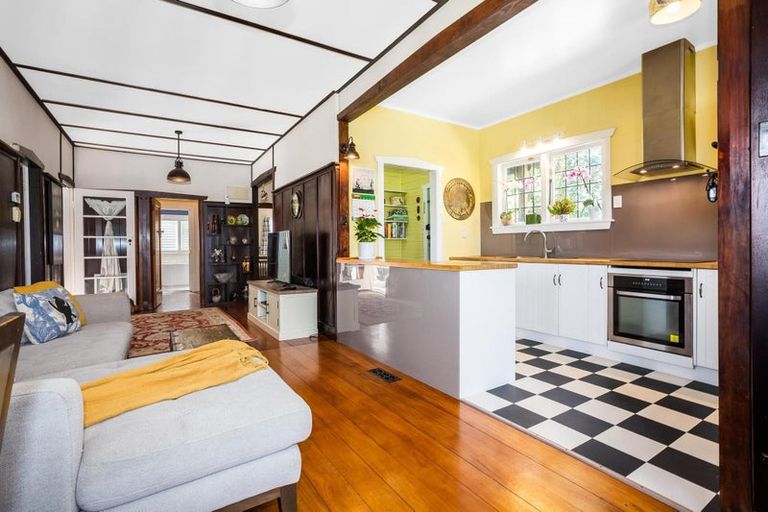 Photo of property in 62 Main Road, Titahi Bay, Porirua, 5022