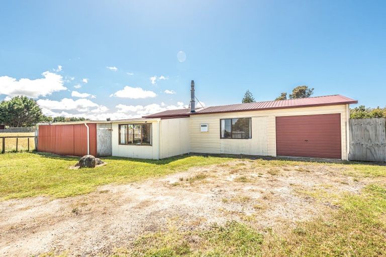 Photo of property in 16 Waitai Street, Castlecliff, Whanganui, 4501
