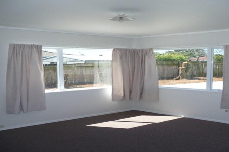 Photo of property in 26 Childers Road, Ranui, Auckland, 0612