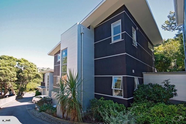 Photo of property in 94b Onslow Road, Khandallah, Wellington, 6035