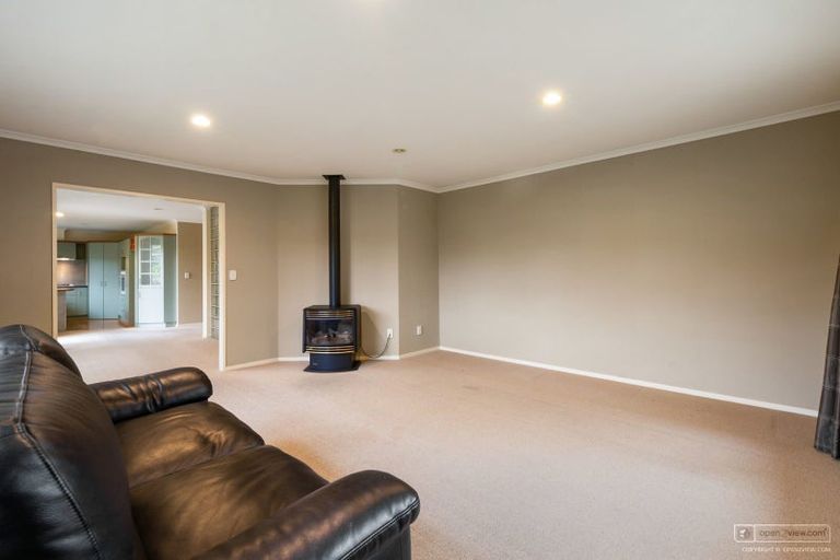 Photo of property in 24 Caulfield Place, Pukehangi, Rotorua, 3015
