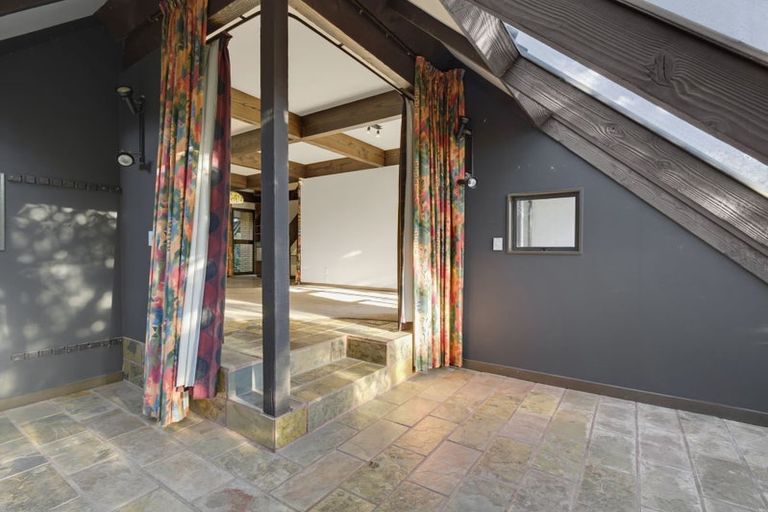 Photo of property in 17 Aquarius Drive, Kawaha Point, Rotorua, 3010
