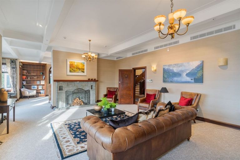 Photo of property in 141 Hackthorne Road, Cashmere, Christchurch, 8022