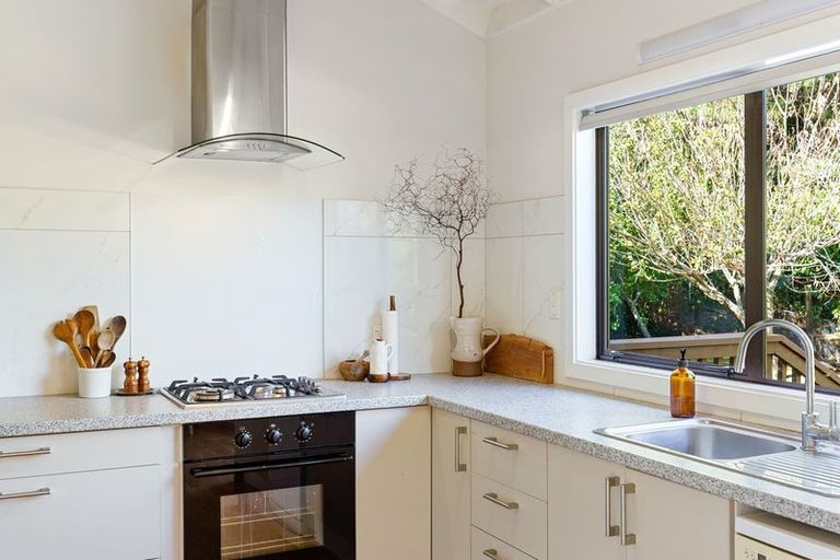 Photo of property in 27 Fincham Road, Raumati Beach, Paraparaumu, 5032