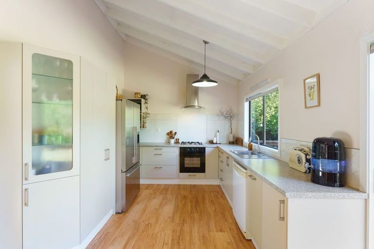 Photo of property in 27 Fincham Road, Raumati Beach, Paraparaumu, 5032