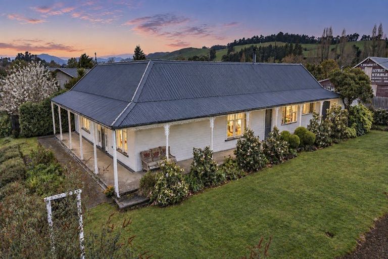 Photo of property in 15 Montrose Street, Waiau, 7332