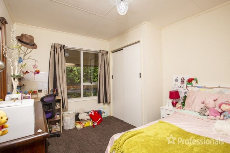 Photo of property in 23 Churchill Crescent, Featherston, 5710