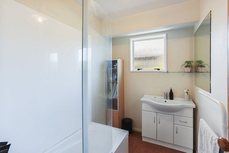 Photo of property in 12b Chardale Street, Avondale, Christchurch, 8061