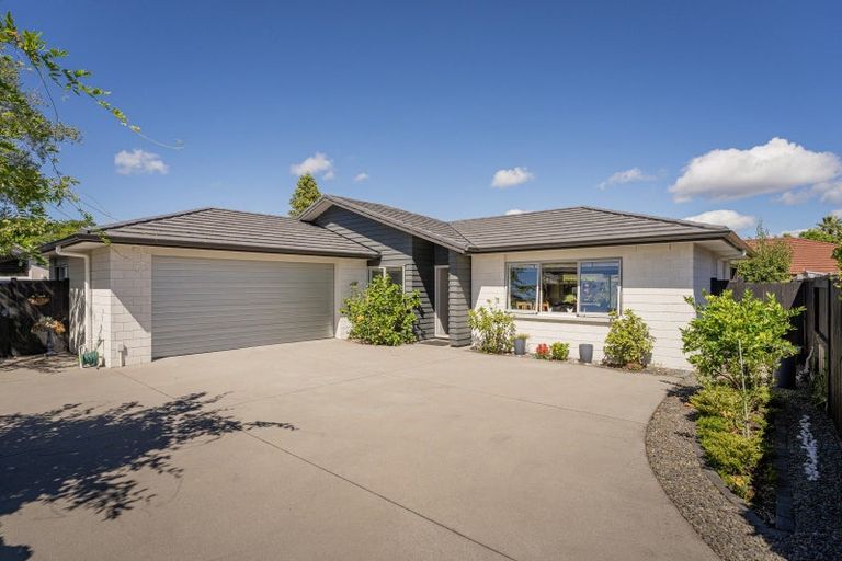 Photo of property in 12 Acacia Court, Whitianga, 3510